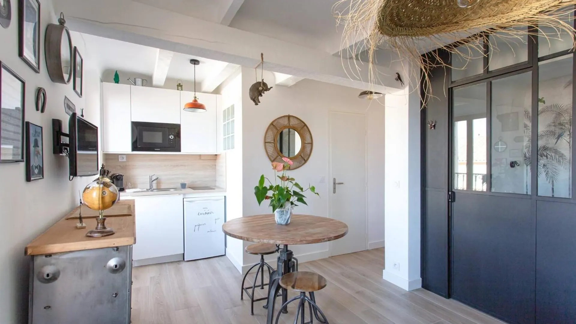 Savane -Studio Cosy Proche Croisette-Classe 2 Etoiles Cannes Appartement