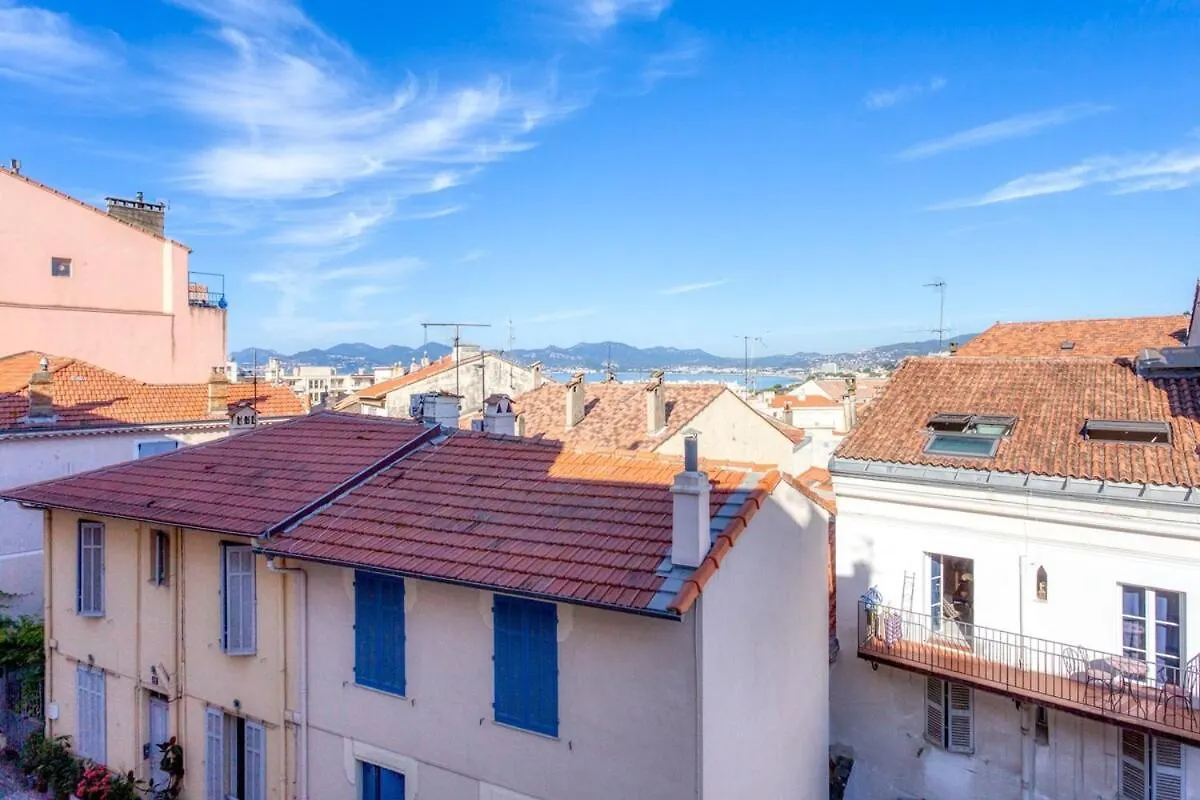 Savane -Studio Cosy Proche Croisette-Classe 2 Etoiles Cannes 0*,  Francia